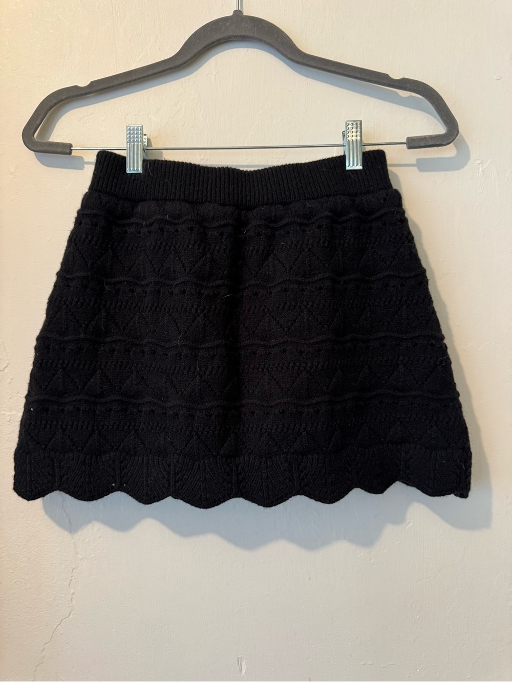 HALARA Black Scalloped Knit Mini Skirt - Picture 3 of 6